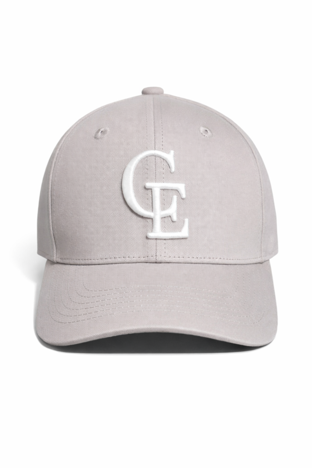 Gorra ecuestre gris Celiana Equestrian con logo CE blanco bordado en la parte frontal