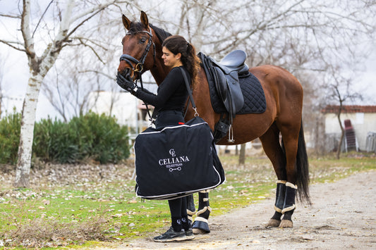 Bolsa de transporte para mantillas de silla premium: elegancia y protección Celiana Equestrian